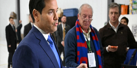 川普政府再次出奇招！拒绝所有胖子的移民申请？